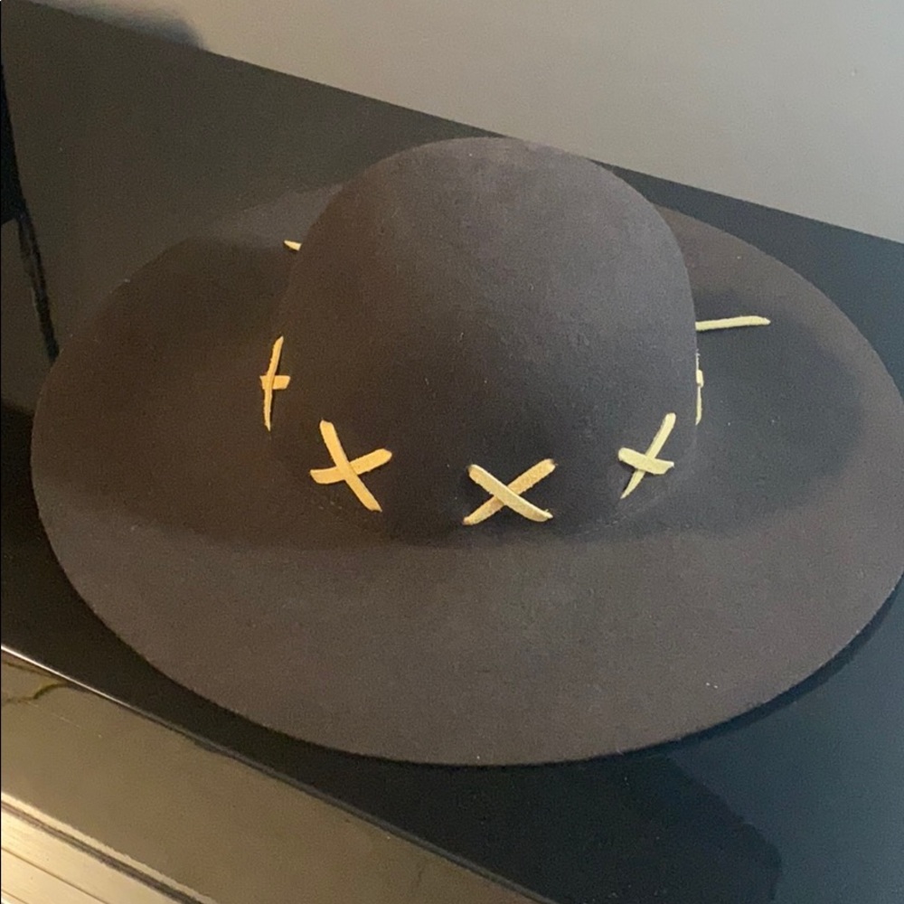 Fedora hat